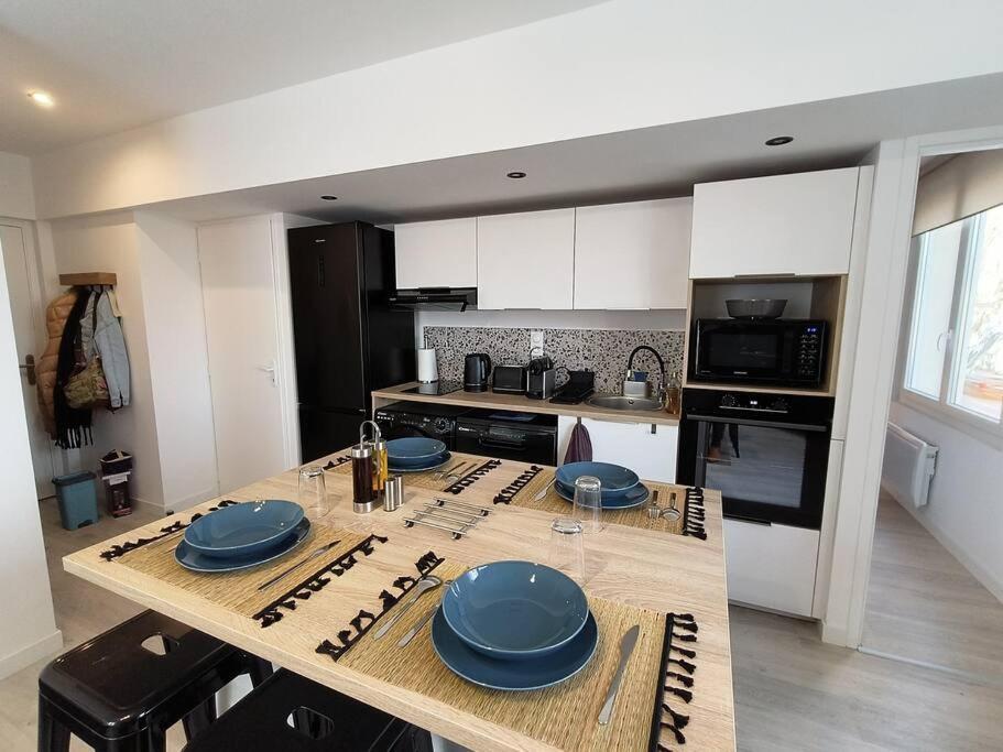 Stalingrad Arles Centre Apartment Bagian luar foto