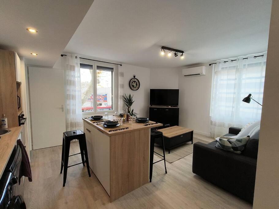 Stalingrad Arles Centre Apartment Bagian luar foto